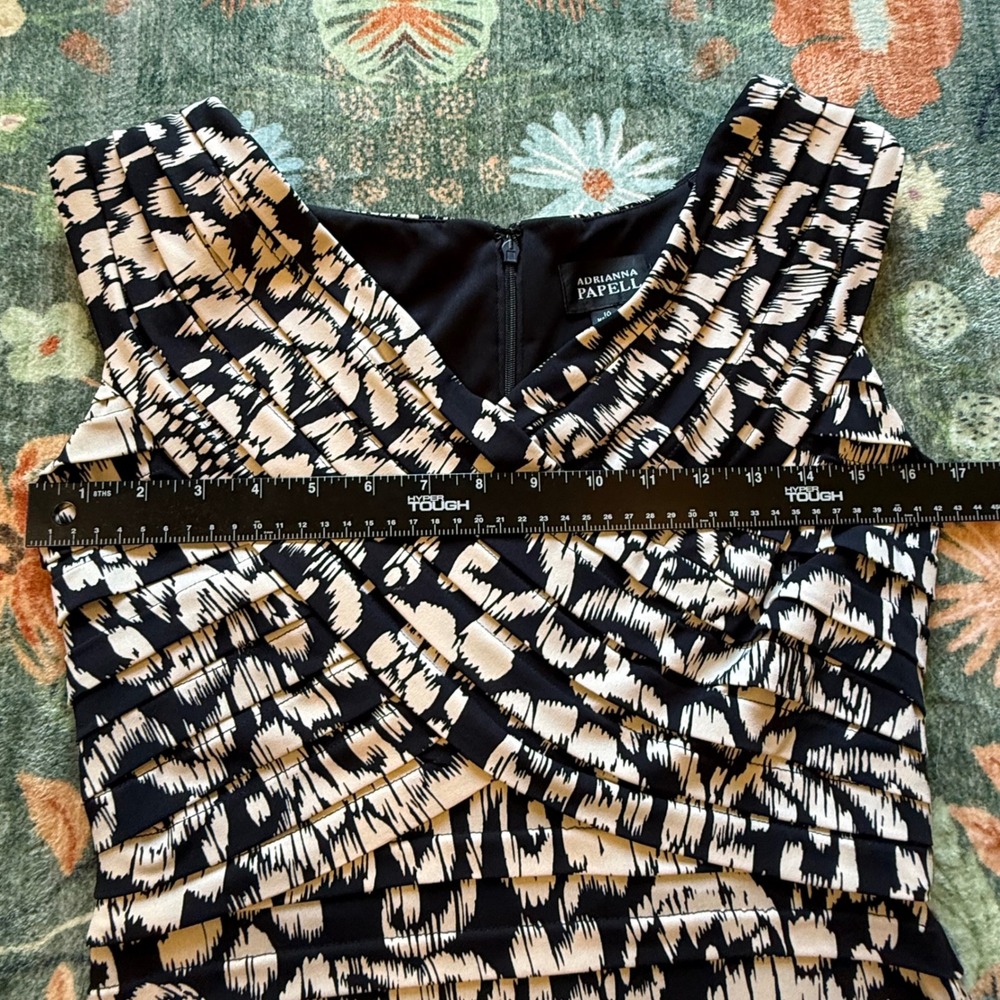 Adrianna Papell Womens Black Cream Ikat Pleated Tiered Sheath Dress Size 10 - Picture 3 of 9